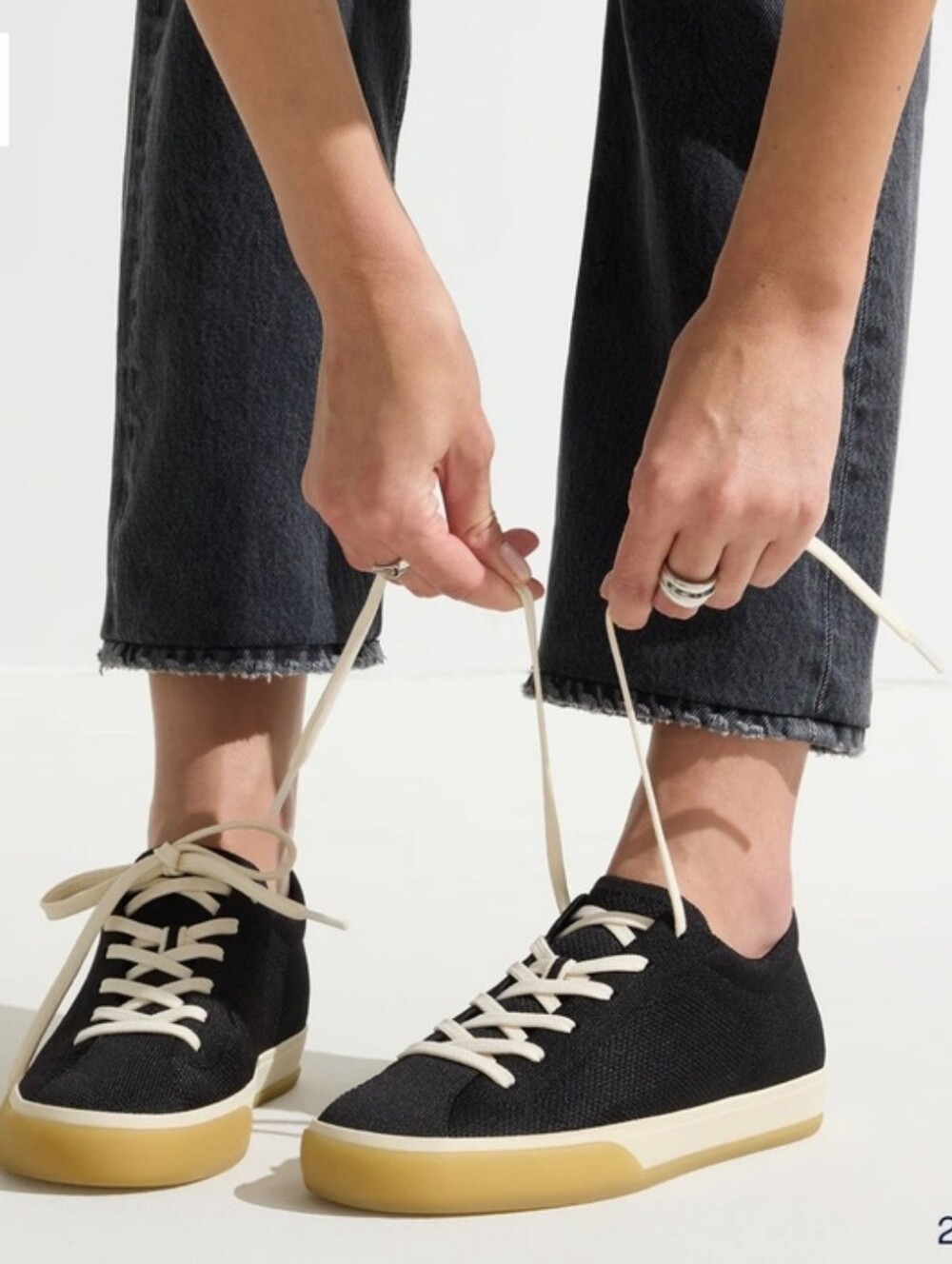Rothy's The Lace-up Sneaker Black Women's 10